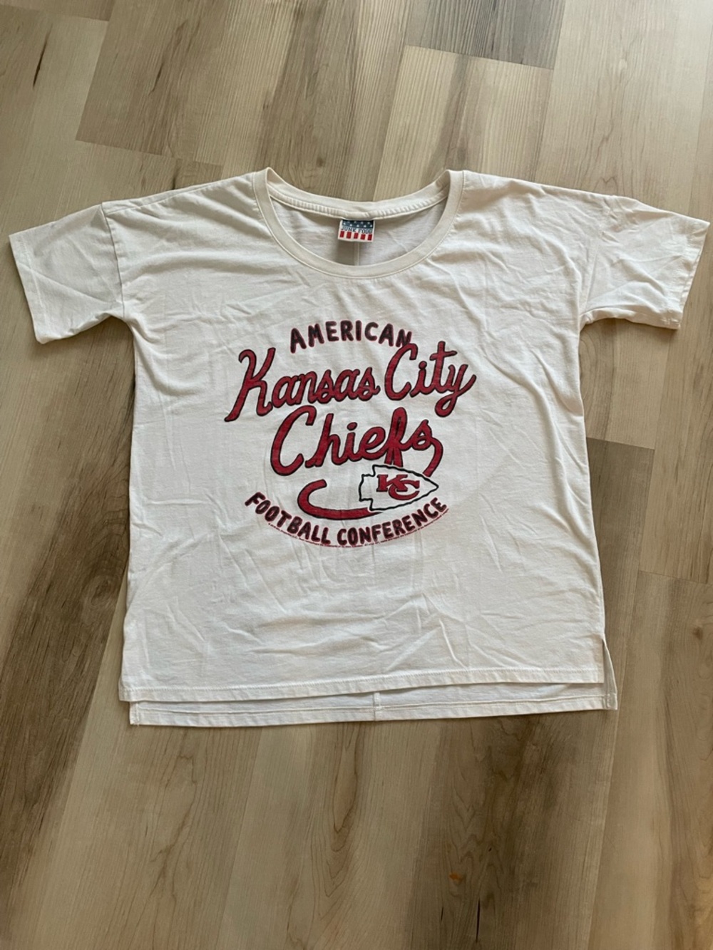 Kansas City Chiefs Women’s' White Graphic Tee
